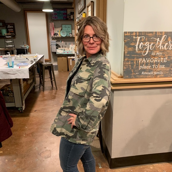 Meet your Posher, Amy - Picture 2 of 6